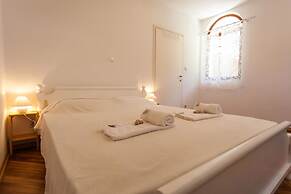 Split Apartments with Hotel Service