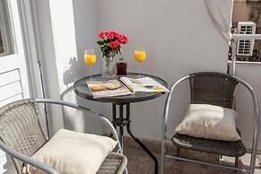 Split Apartments with Hotel Service