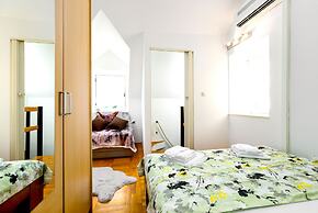 Split Apartments with Hotel Service