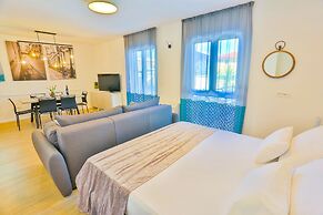 Split Luxury Collection