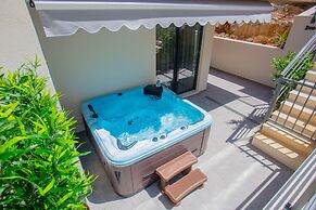 Split Luxury Collection