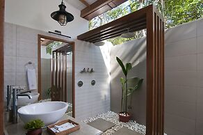 KeRensia Private Pool Villas