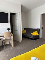 London Rooms Zagreb Airport