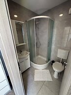 London Rooms Zagreb Airport