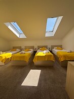 London Rooms Zagreb Airport