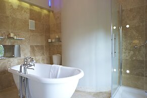 The Villa Wrea Green