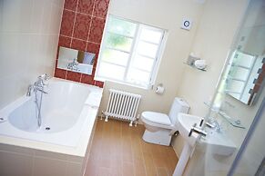 The Villa Wrea Green