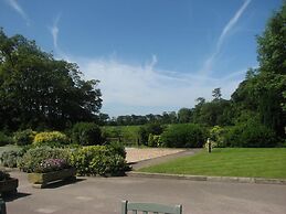 The Villa Wrea Green