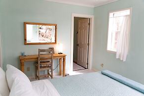 The Blue Room - Charming Studio, Great Location!  by RedAwning
