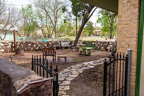 The Blue Room - Charming Studio, Great Location!  by RedAwning