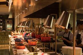 Mai House Saigon Hotel