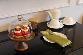 Mai House Saigon Hotel