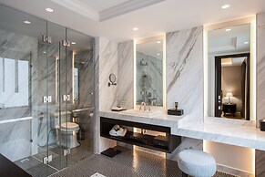 Mai House Saigon Hotel