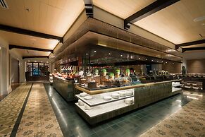 Mai House Saigon Hotel