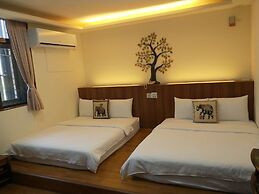 Oriental Hotel