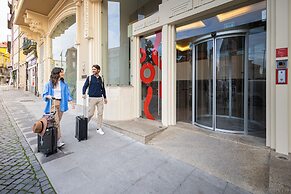 Moov Hotel Porto Centro