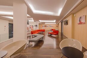 Moov Hotel Porto Centro