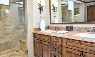 Ritz Carlton Vail #212 2 Bedroom Condo by RedAwning
