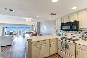 Beach Cottage Look Condo, Ocean View from Spacious Balcony by RedAwnin