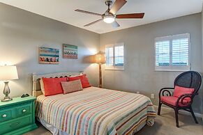 Beach Cottage Look Condo, Ocean View from Spacious Balcony by RedAwnin