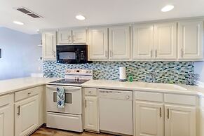 Beach Cottage Look Condo, Ocean View from Spacious Balcony by RedAwnin