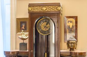 Venus Apartments - The Actor´s Den