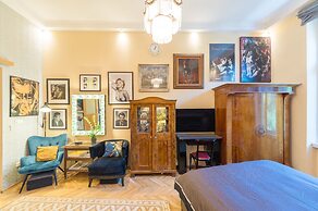 Venus Apartments - The Actor´s Den