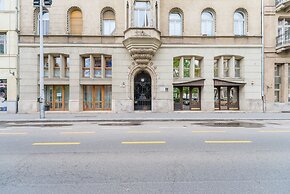 Venus Apartments - The Actor´s Den