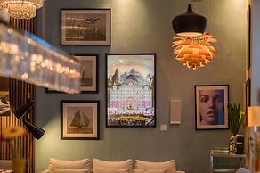 Venus Apartments - The Actor´s Den