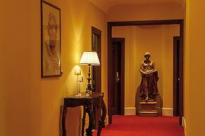 Borgo Pilotti Hotel & Restaurant