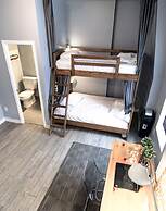 The Clarence Park - Hostel