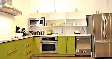 The Clarence Park - Hostel