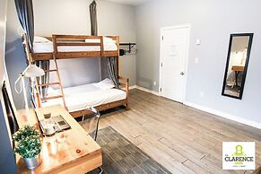 The Clarence Park - Hostel