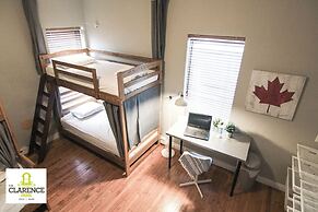 The Clarence Park - Hostel