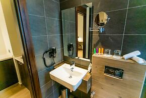 The Compass Hotel