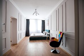 SF Central Apartments