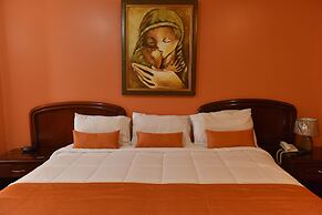 Hotel Makroz