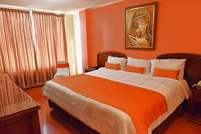 Hotel Makroz