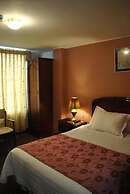 Hotel Makroz