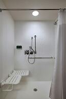 Courtyard by Marriott St. Louis Brentwood