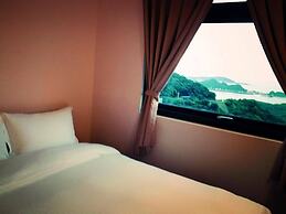 J.F Sleepless Ones Garden Hotel