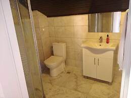 Urla Tarihi Han Otel