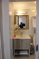 Urla Tarihi Han Otel