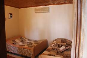 Urla Tarihi Han Otel