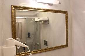 Urla Tarihi Han Otel