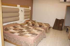 Urla Tarihi Han Otel