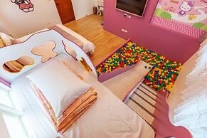 Honeysuckle Family Castle