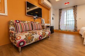 Honeysuckle Family Castle