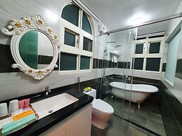 Honeysuckle Family Castle