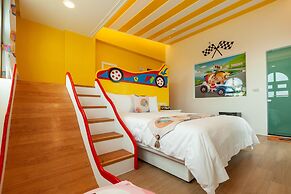 Honeysuckle Family Castle